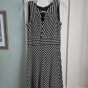 White House Black Market Black & White Striped Dress – Small